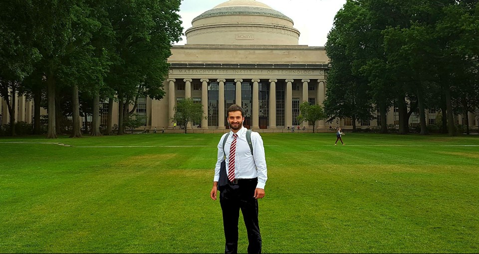 CSB-ის პროფესორი MIT-ის უნივერსიტეტში
